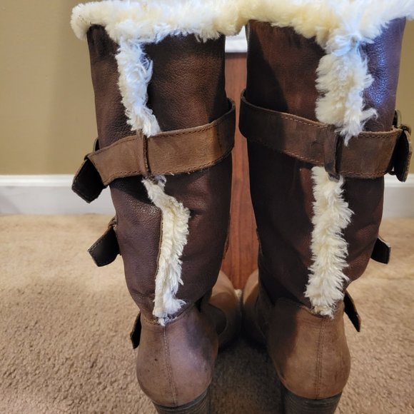 Gianni Bini Leather Faux Fur Lined tall boots, Sherpa Lined 13 Inch. - Picture 4 of 11